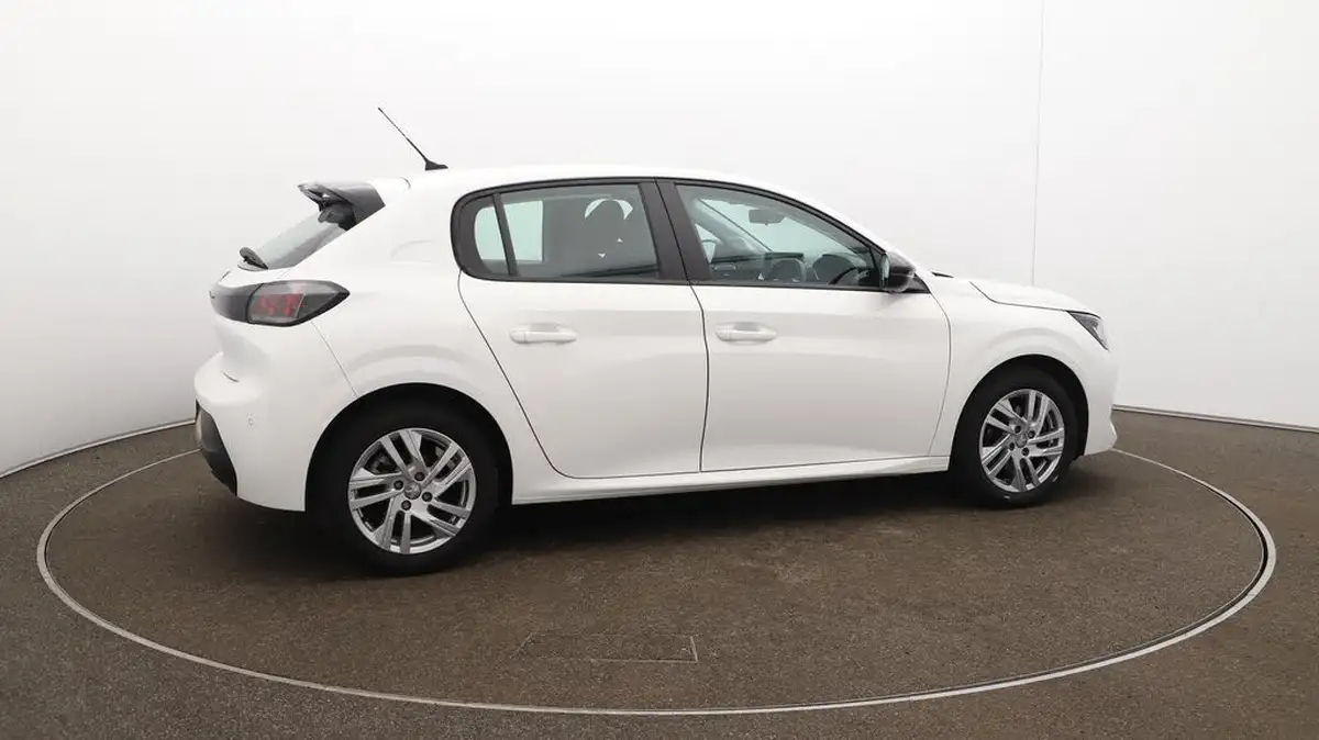 2022-peugeot-208-12-puretech-active-premium-100bhp-eat8-big-51