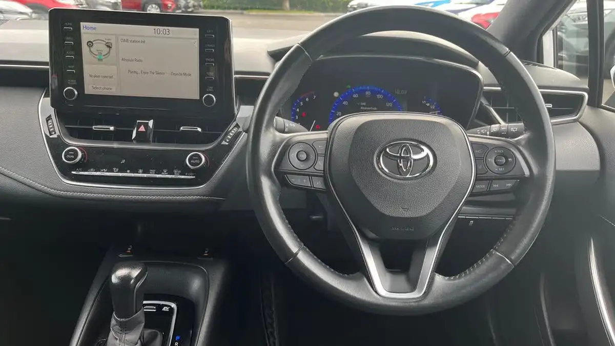2022-toyota-corolla-18-vvt-i-icon-120bhp-spare-wheel-touring-sports-5d-big-5