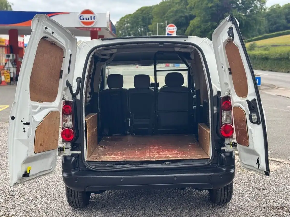 2014-citroen-berlingo-16td-l1-850-enterprise-special-edition-panel-big-10