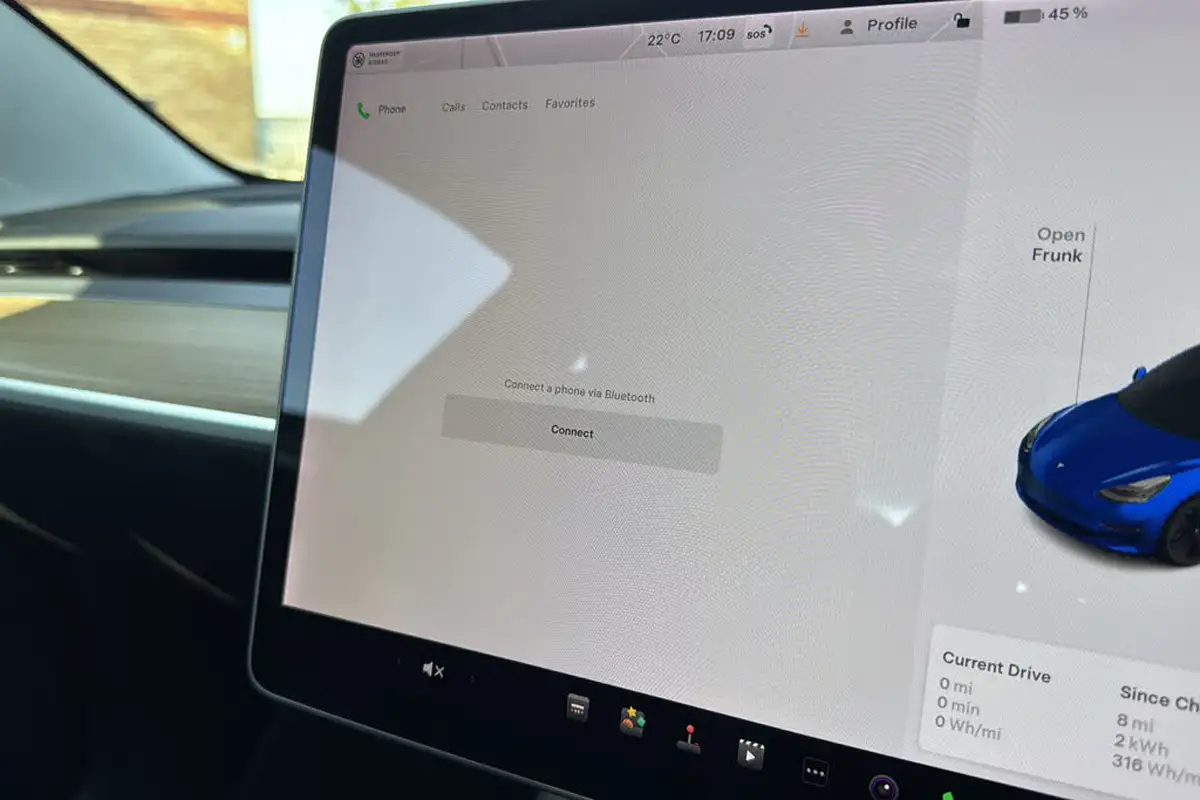 2020-tesla-model-3-e-long-range-big-18