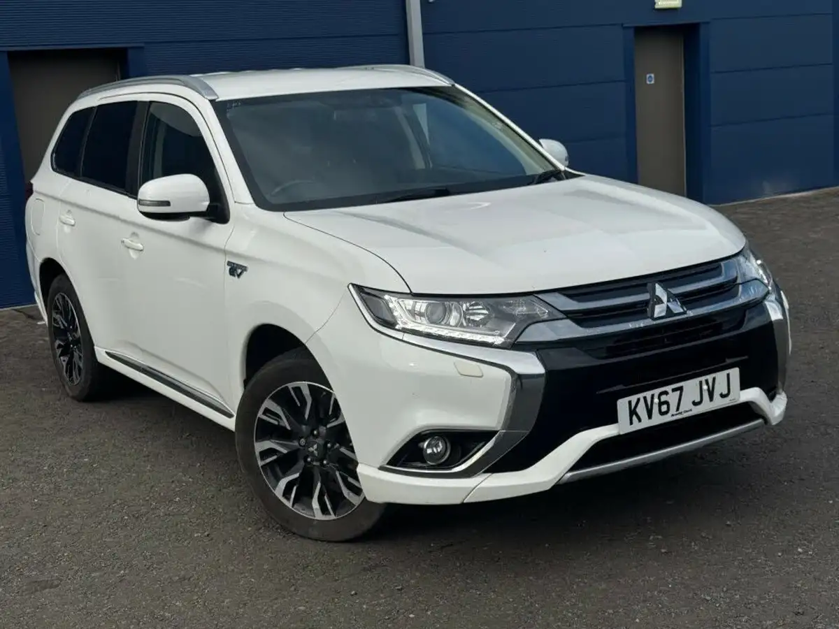 2017-mitsubishi-outlander-20-juro-phev-5st-big-1