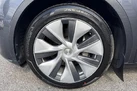 2022-tesla-model-y-e-long-range-small-9