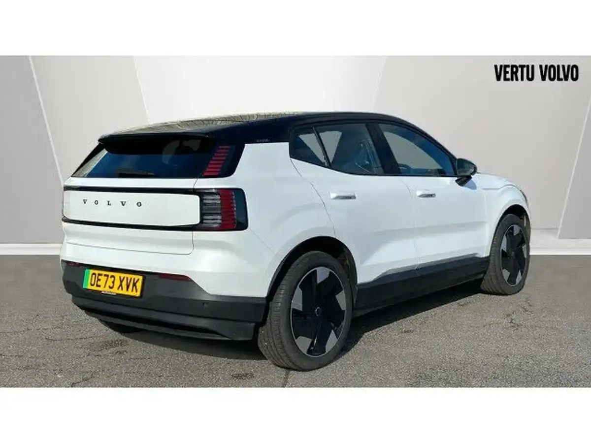 2024-volvo-ex30-e-single-motor-plus-extended-range-big-6