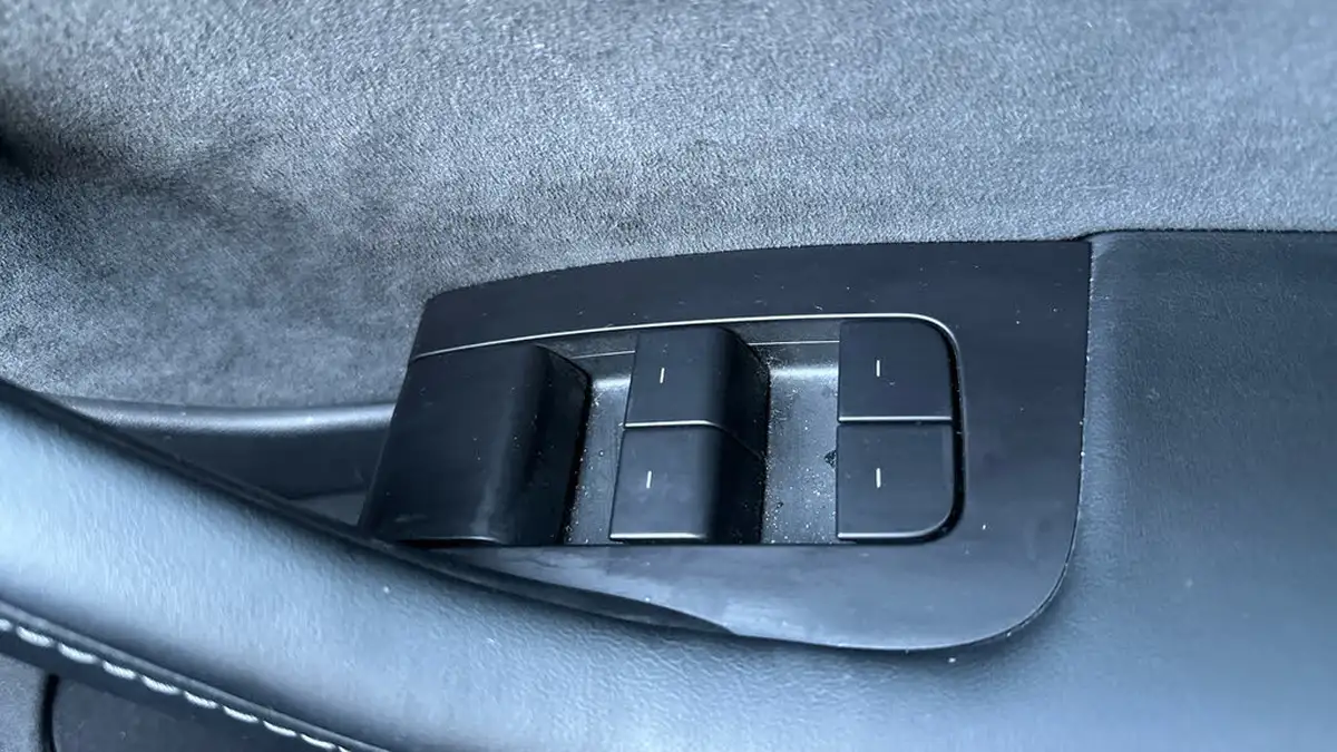 2021-tesla-model-3-e-long-range-4x4-big-26