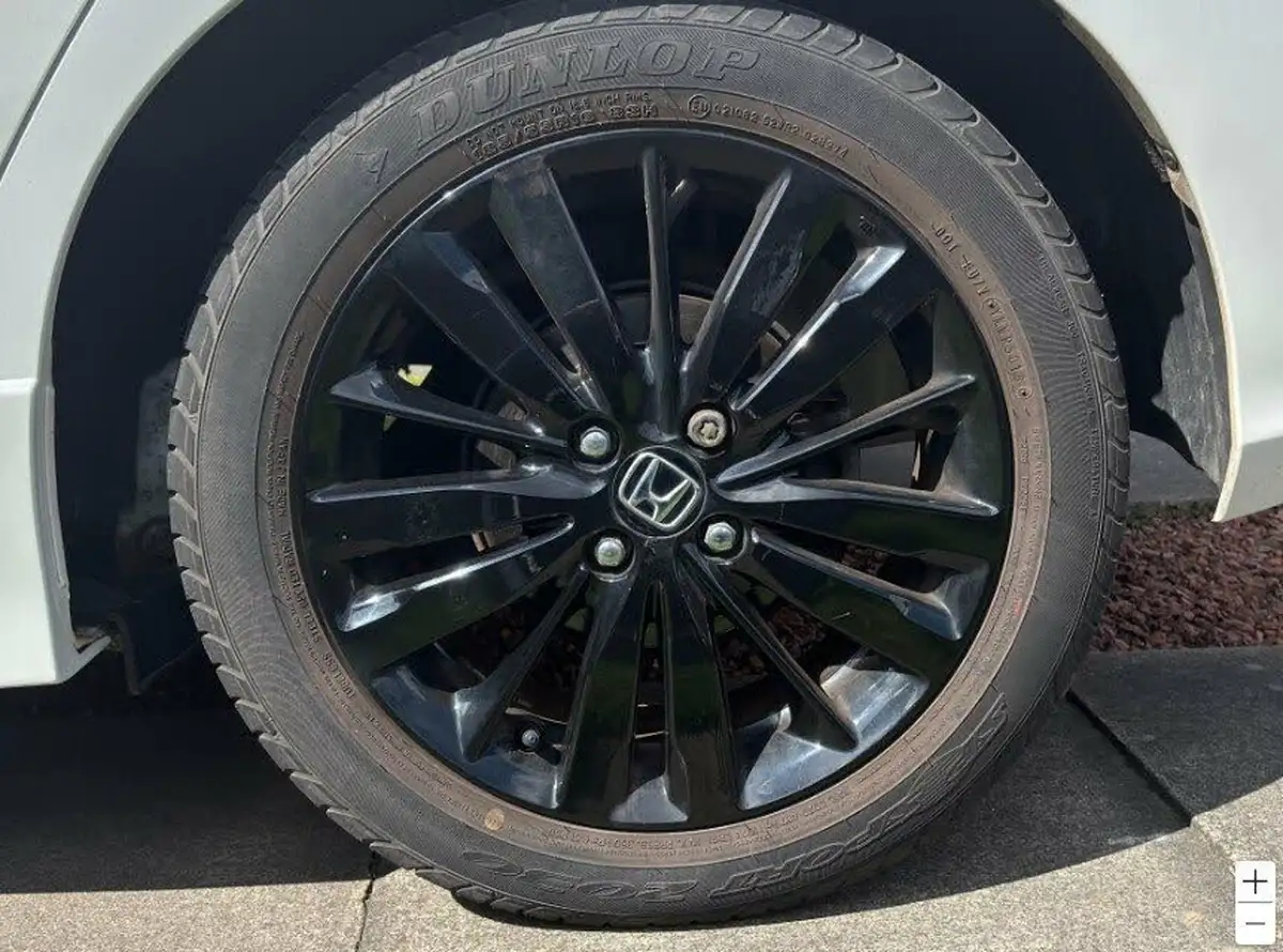 2019-honda-jazz-15-i-vtec-sport-cvt-big-9