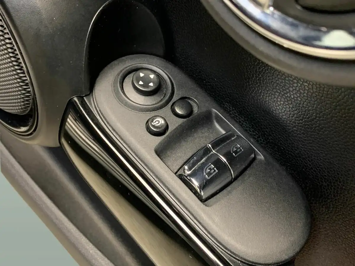 2019-mini-cooper-20-john-cooper-works-hatchback-3d-auto-big-16