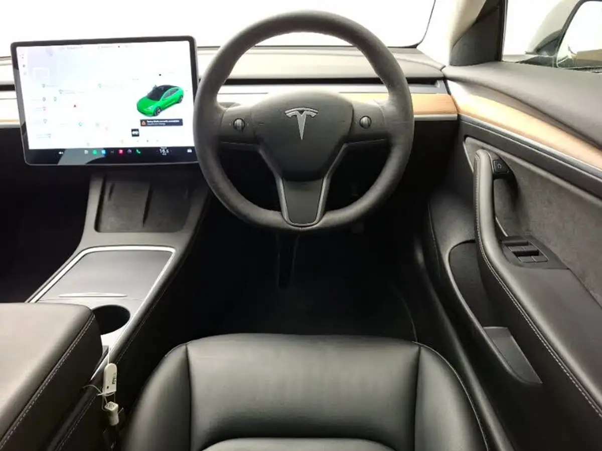 2021-tesla-model-3-e-long-range-4x4-big-6