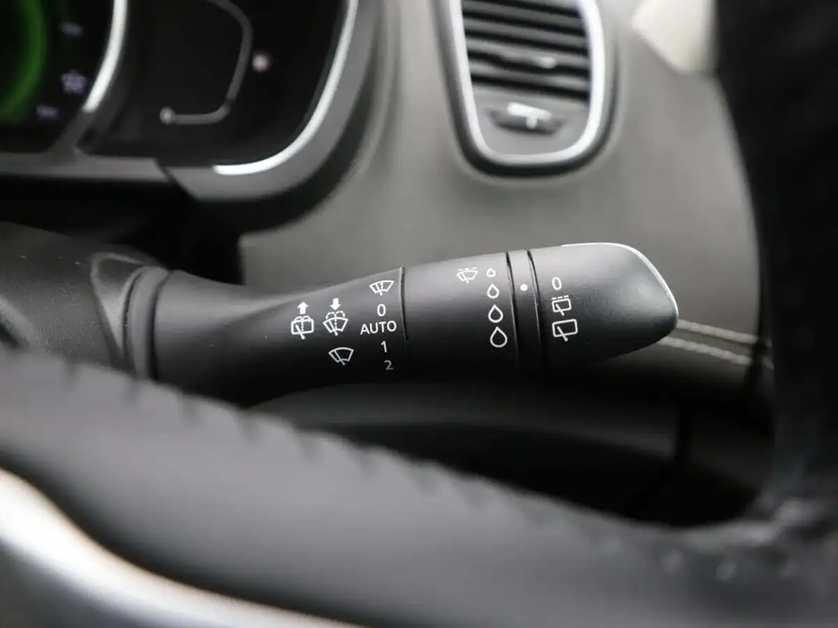 2018-renault-scenic-15dci-dynamique-s-nav-energy-ss-big-23