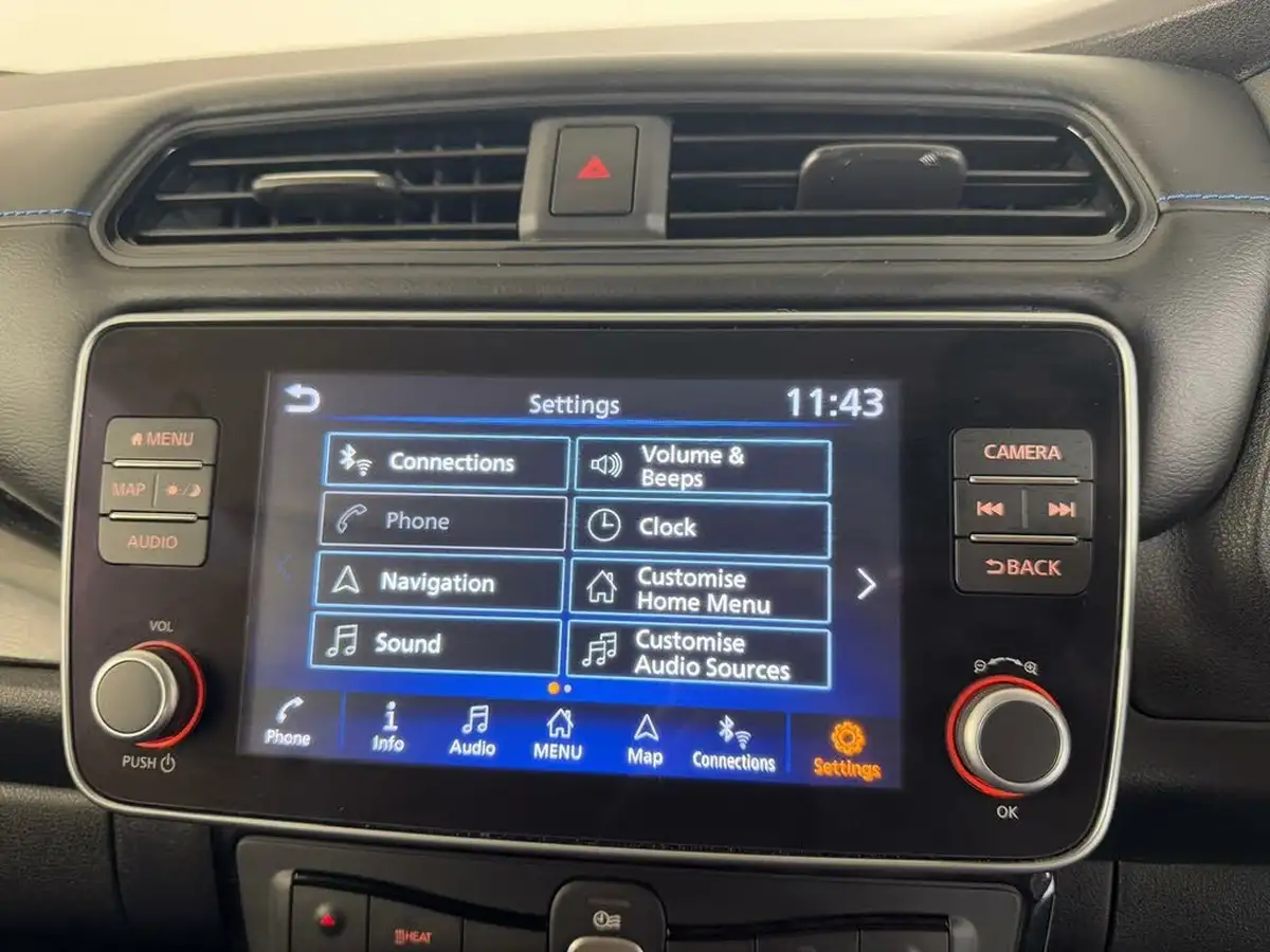 2023-nissan-leaf-e-tekna-39kwh-big-47