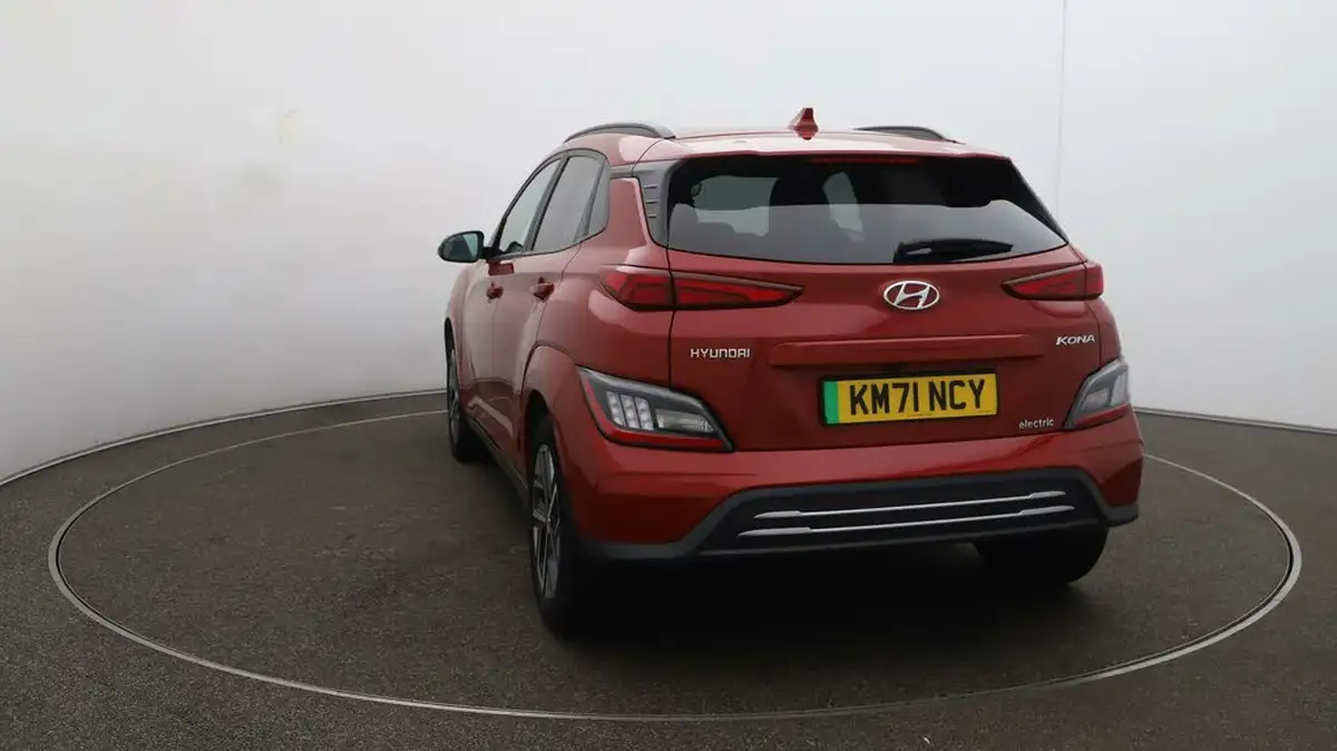 2021-hyundai-kona-e-ultimate-big-56