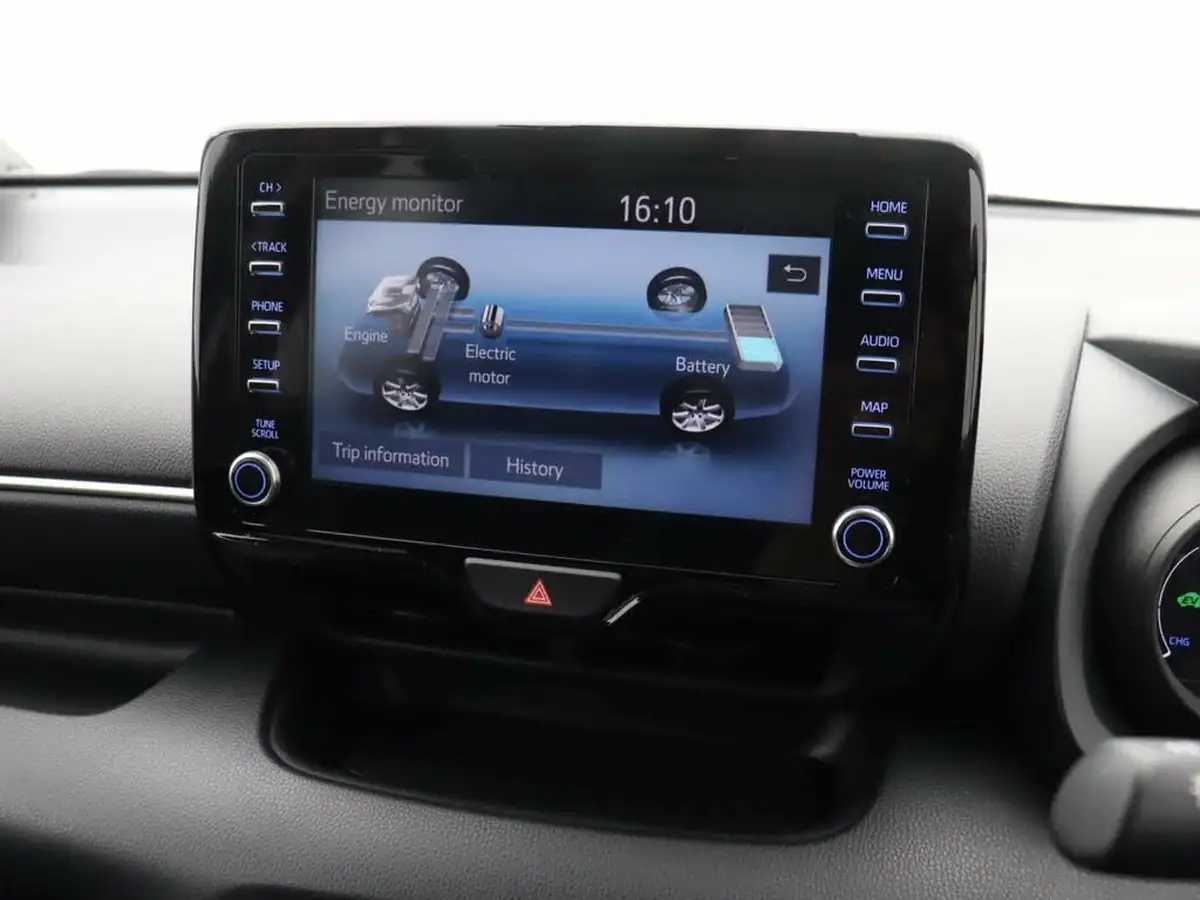 2022-toyota-yaris-15-vvt-i-design-big-17