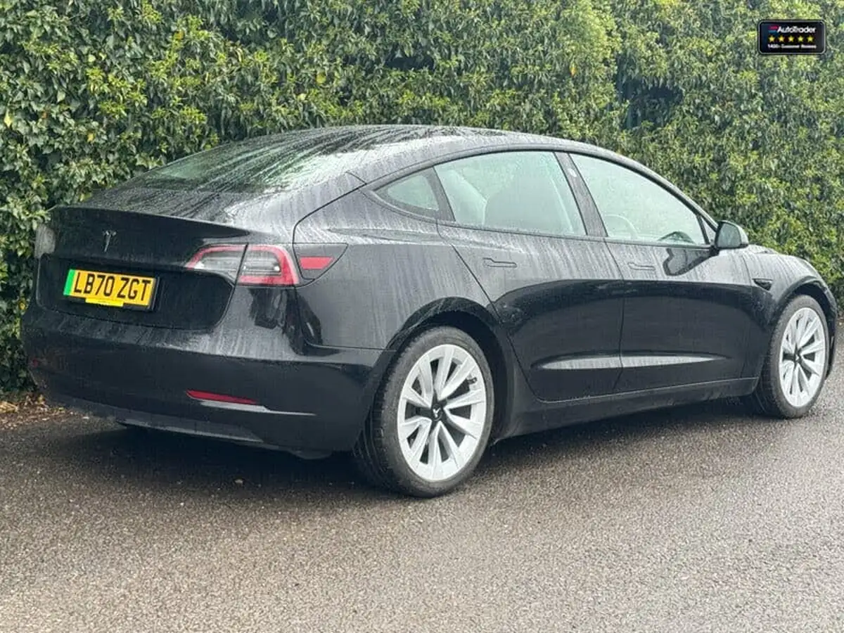 2020-tesla-model-3-e-standard-plus-big-2