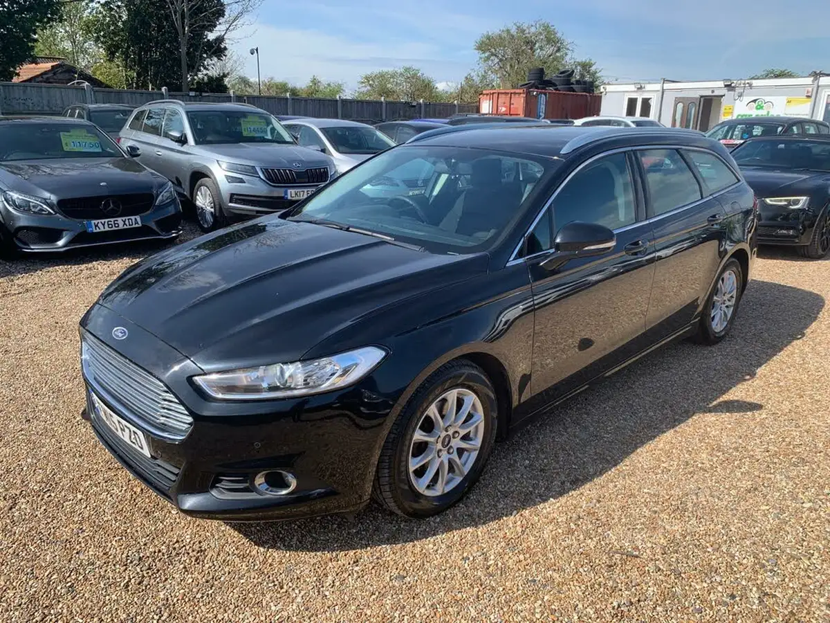 2015-ford-mondeo-20tdci-zetec-econetic-estate-big-2