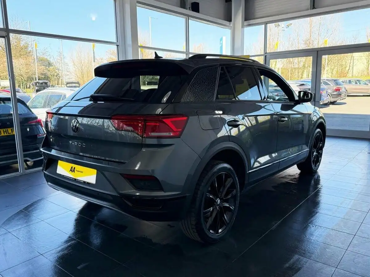 2021-volkswagen-t-roc-15-tsi-black-edition-dsg-big-9