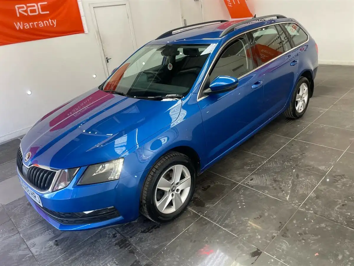 2019-skoda-octavia-16tdi-se-technology-estate-big-19
