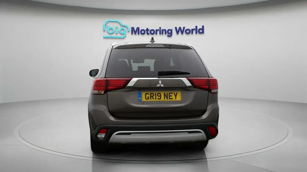 2019-mitsubishi-outlander-20-exceed-big-6
