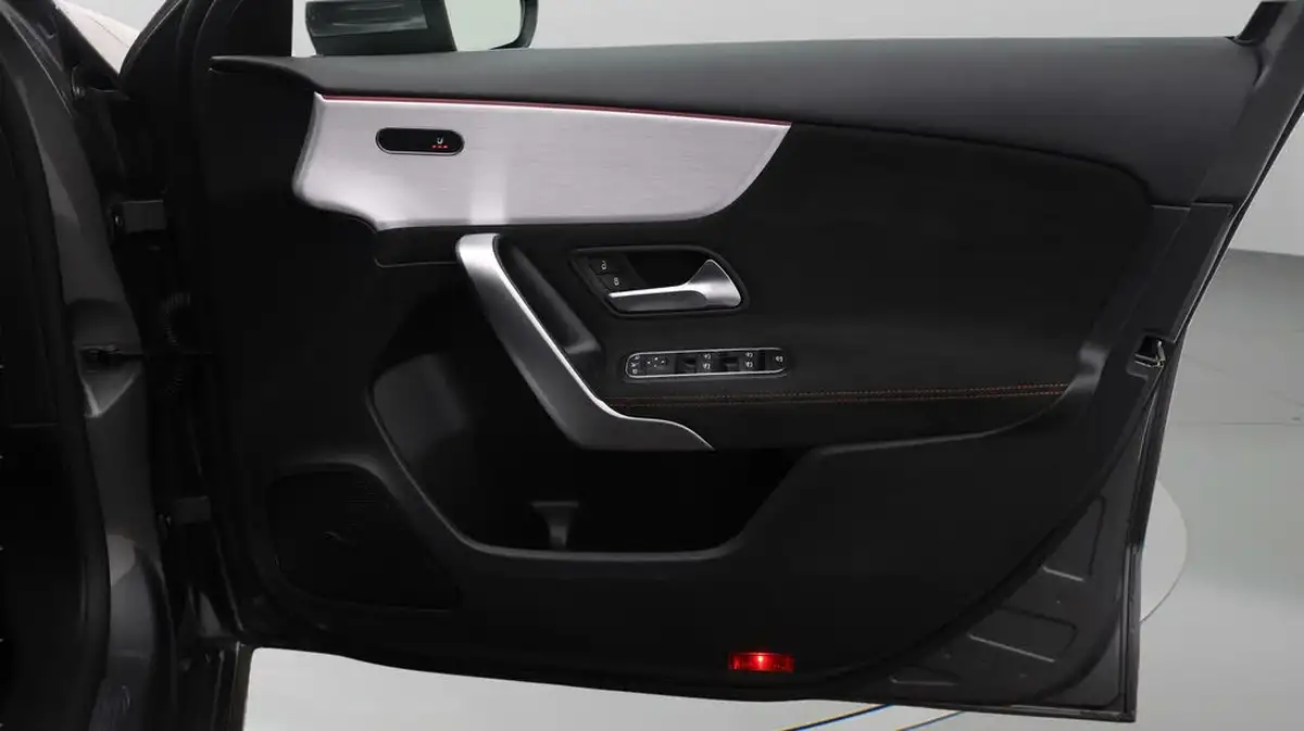 2021-mercedes-benz-a-class-20d-a200d-amg-line-premium-hatchback-5d-big-14