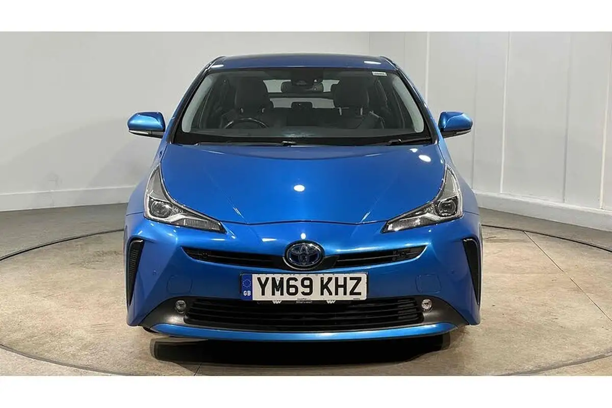 2020-toyota-prius-18-vvt-i-excel-cvt-big-2