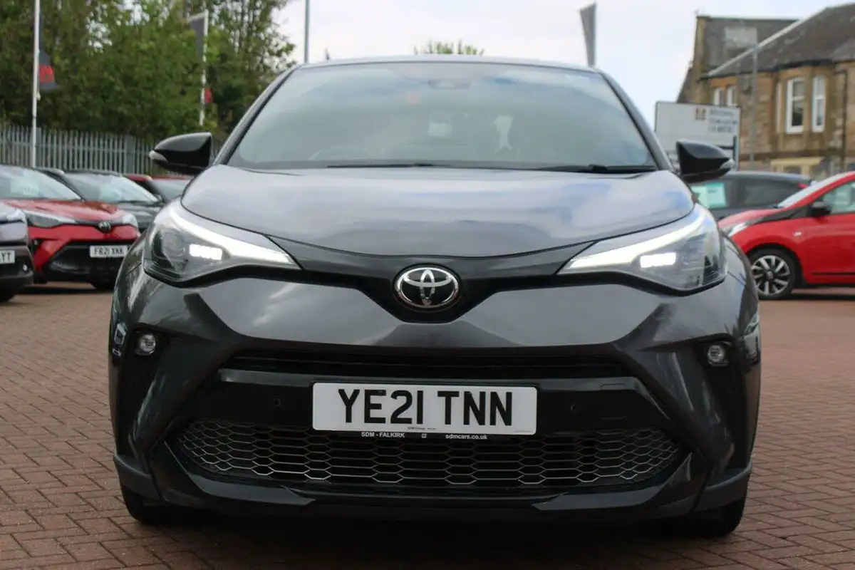 2021-toyota-c-hr-20-vvt-i-gr-sport-big-1