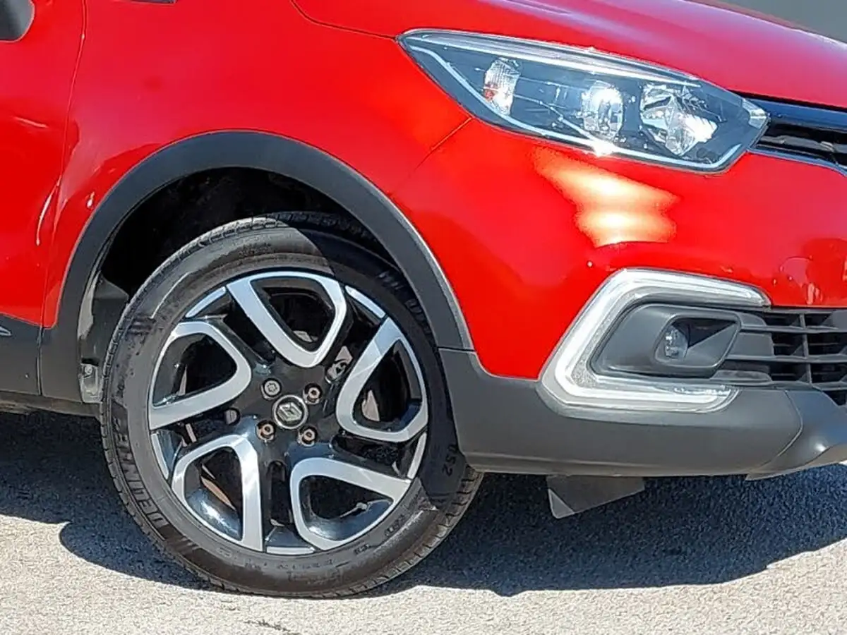 2018-renault-captur-09-tce-iconic-big-8
