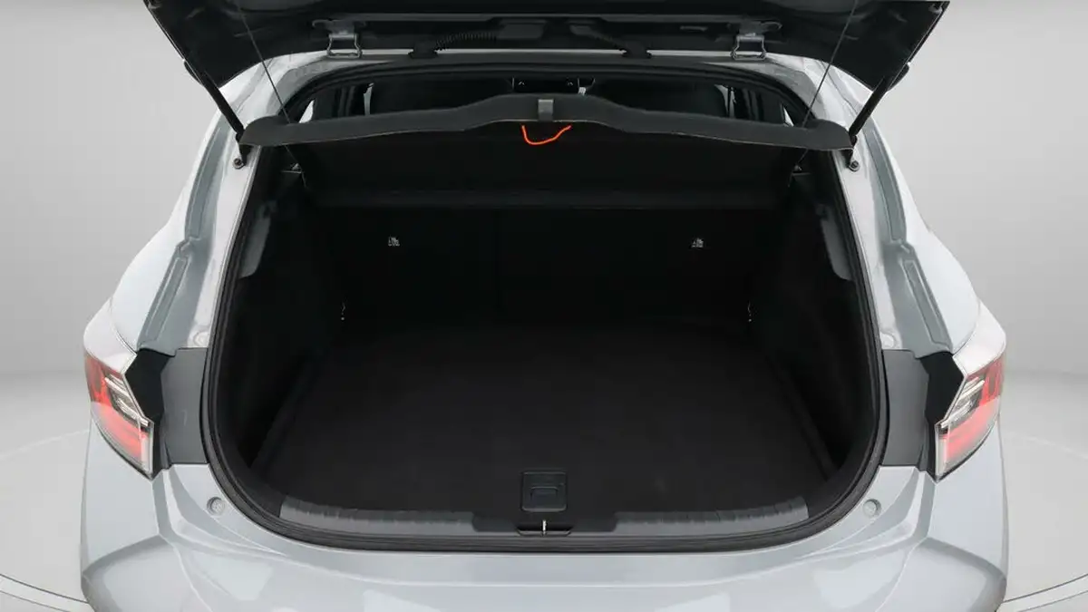 2022-toyota-corolla-18-vvt-i-icon-120bhp-trk-hatchback-5d-big-17