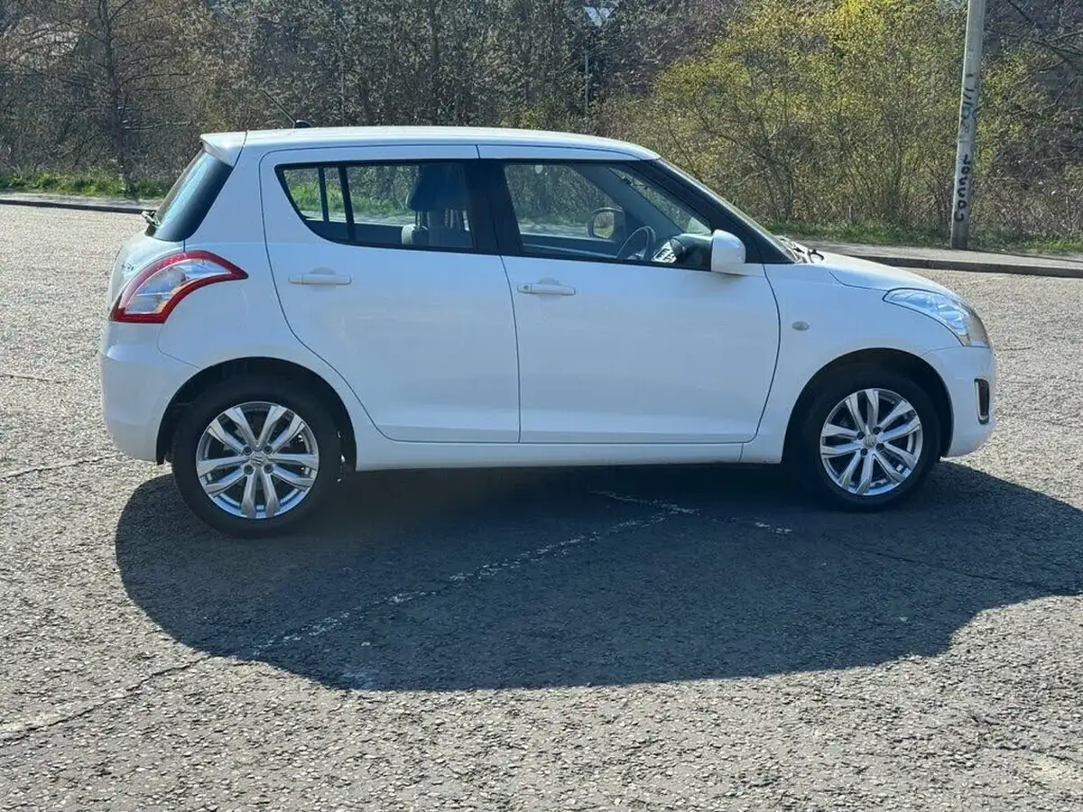 2016-suzuki-swift-12-sz3-4x4-5d-big-5
