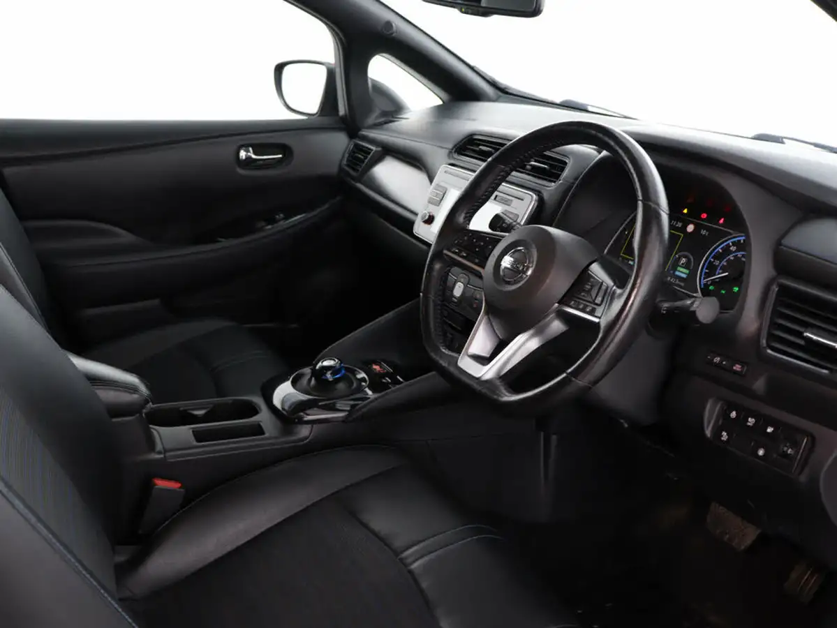 2019-nissan-leaf-e-n-connecta-big-26