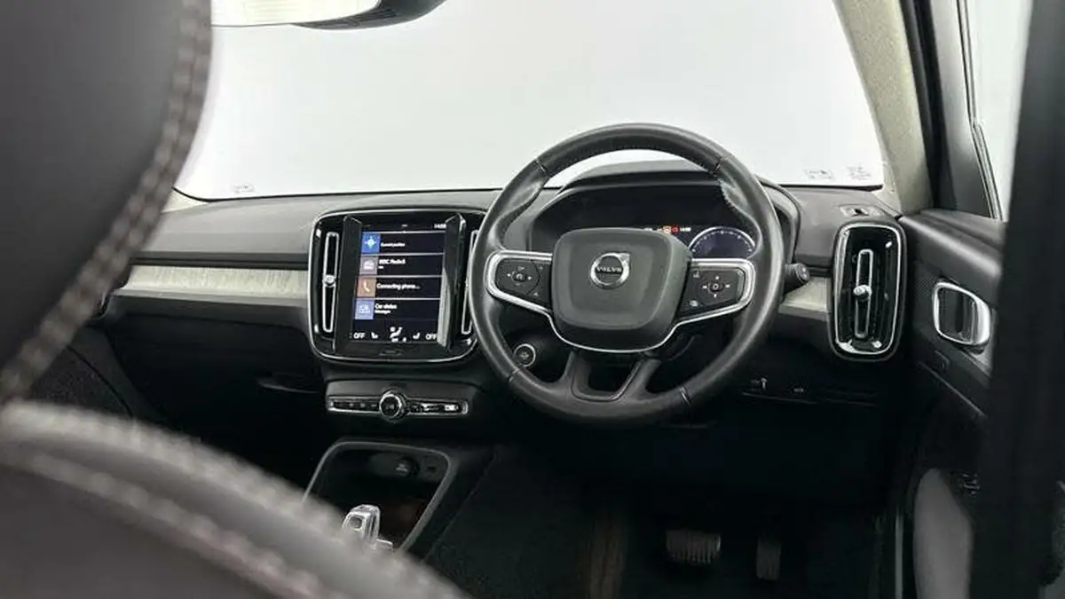 2021-volvo-xc40-20-b4-inscription-pro-194bhp-auto-big-21