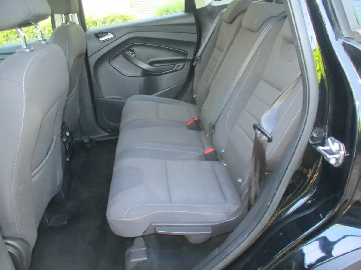 2016-ford-kuga-15t-zetec-150ps-big-26
