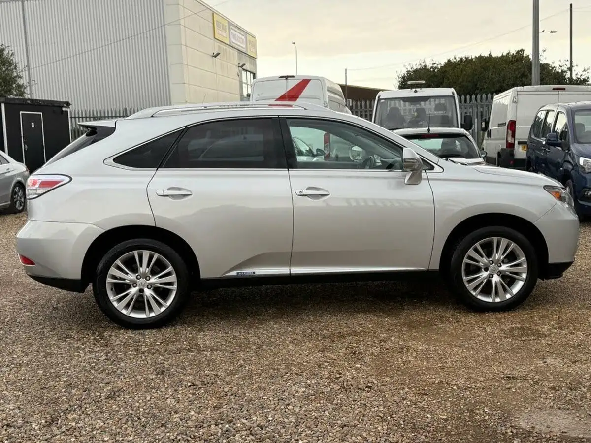 2011-lexus-rx-450h-35-se-i-4x4-big-4