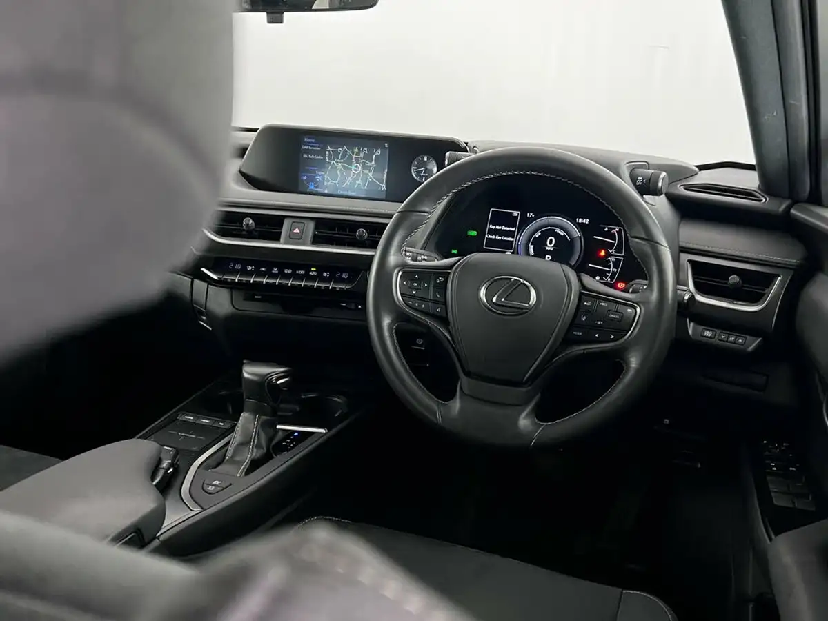 2021-lexus-ux-250h-20-ux-184bhp-without-navigation-big-15