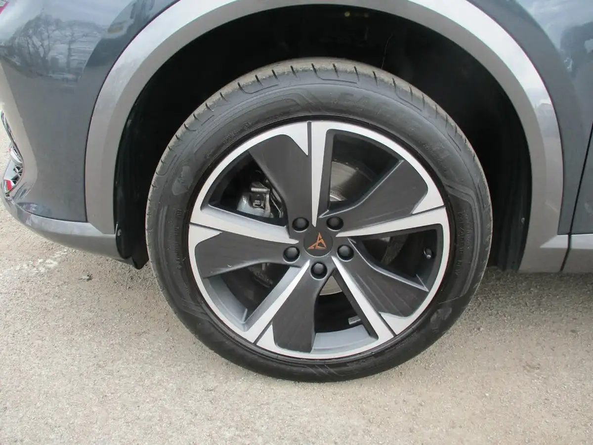 2023-cupra-formentor-20-tsi-v1-big-33