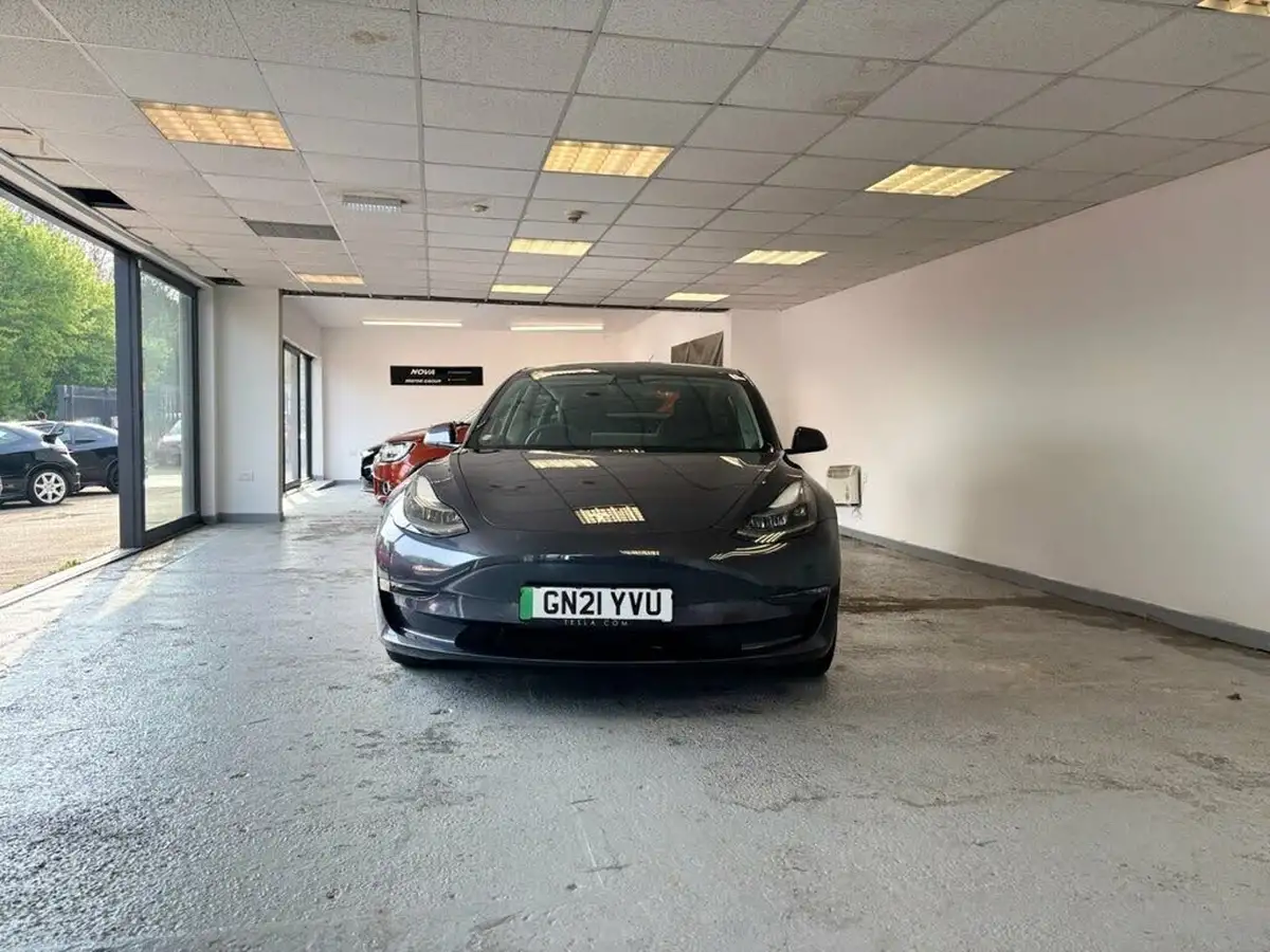 2021-tesla-model-3-e-long-range-4x4-big-1
