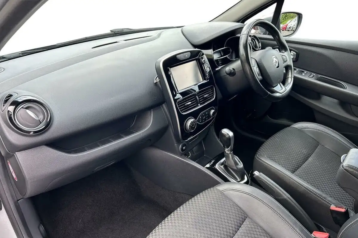 2017-renault-clio-12-tce-dynamique-s-nav-edc-auto-big-26