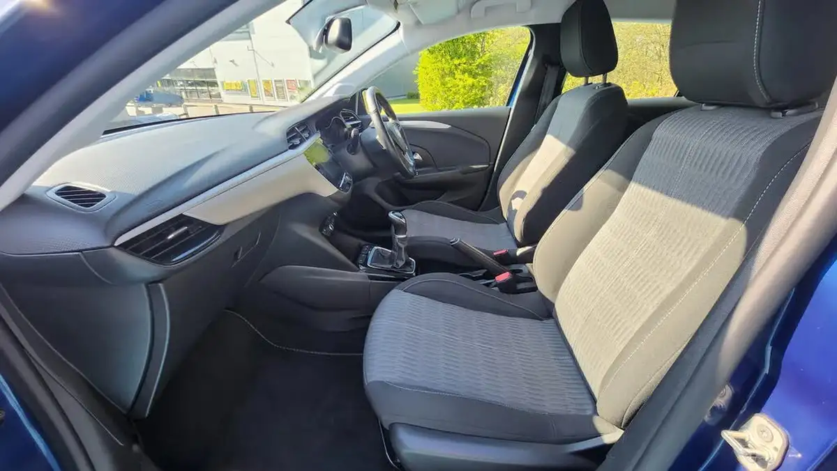 2021-vauxhall-corsa-12i-se-premium-big-16