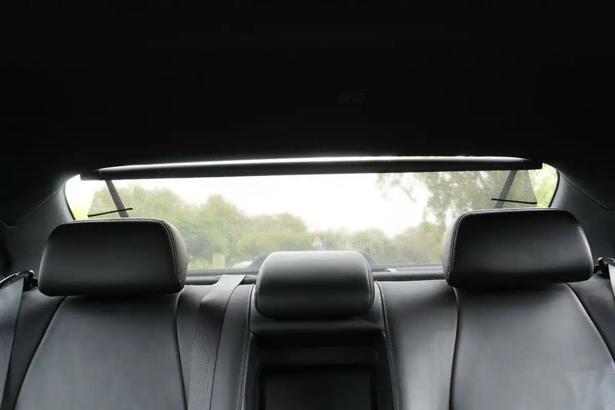 2014-infiniti-q70-35-gt-premium-hybrid-big-28