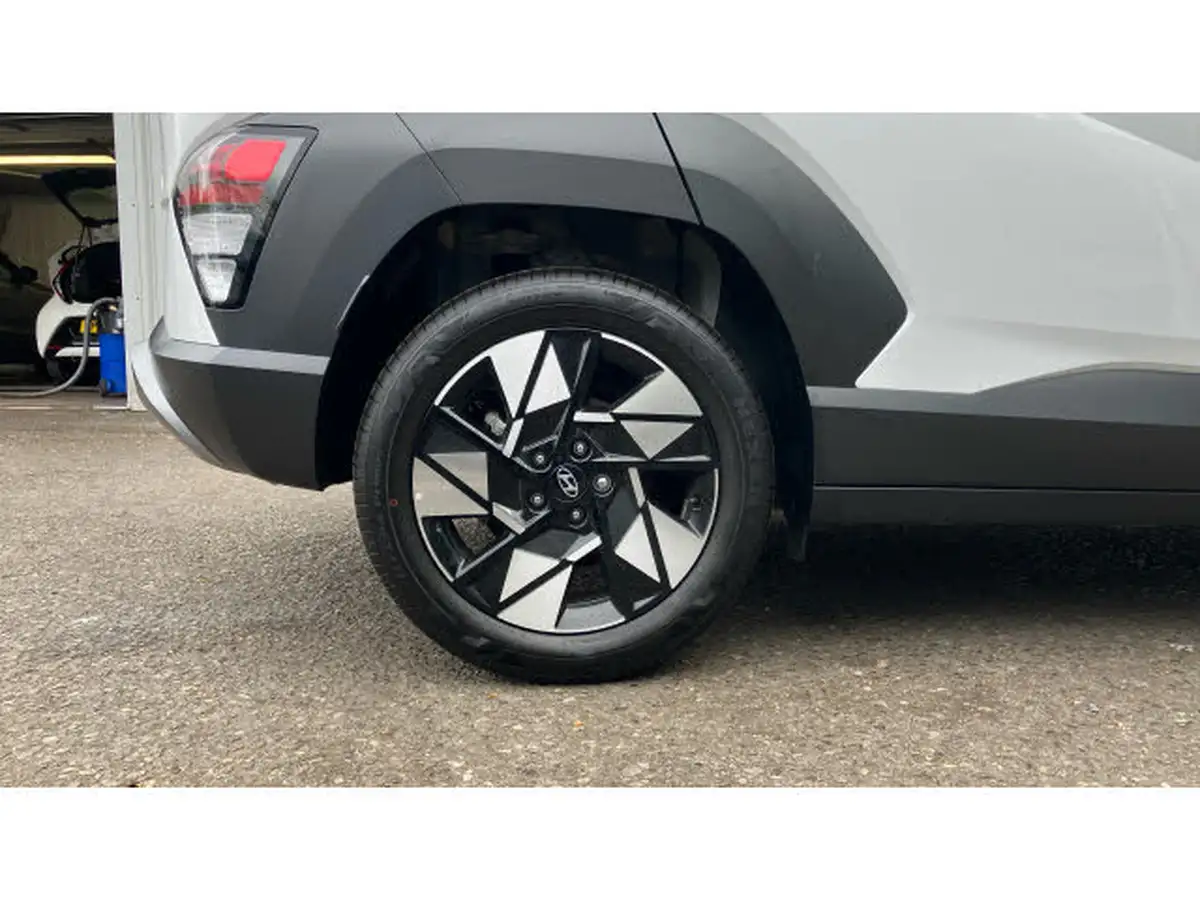 2025-hyundai-kona-big-6