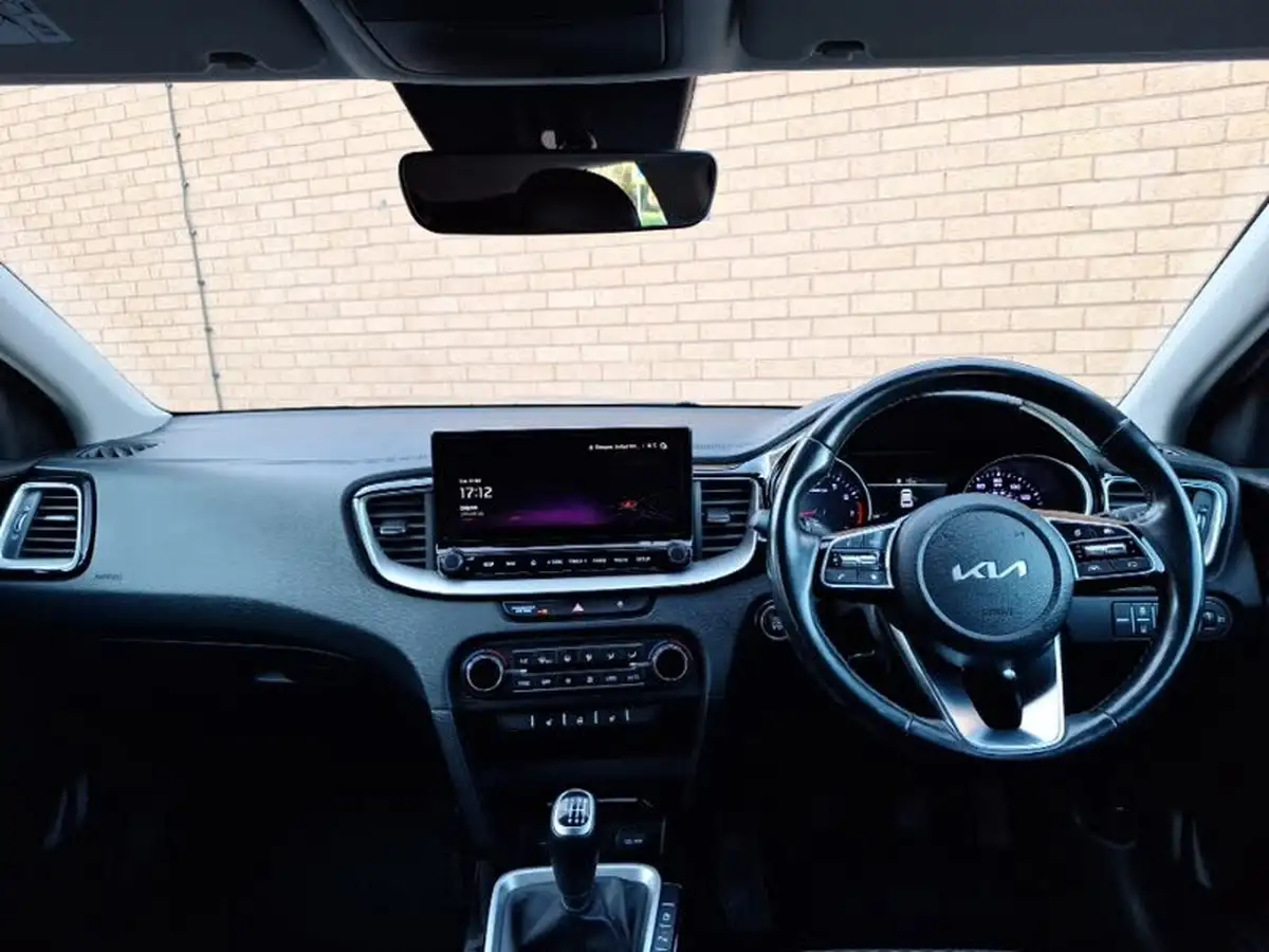 2023-kia-xceed-15-t-gdi-3-158bhp-big-2