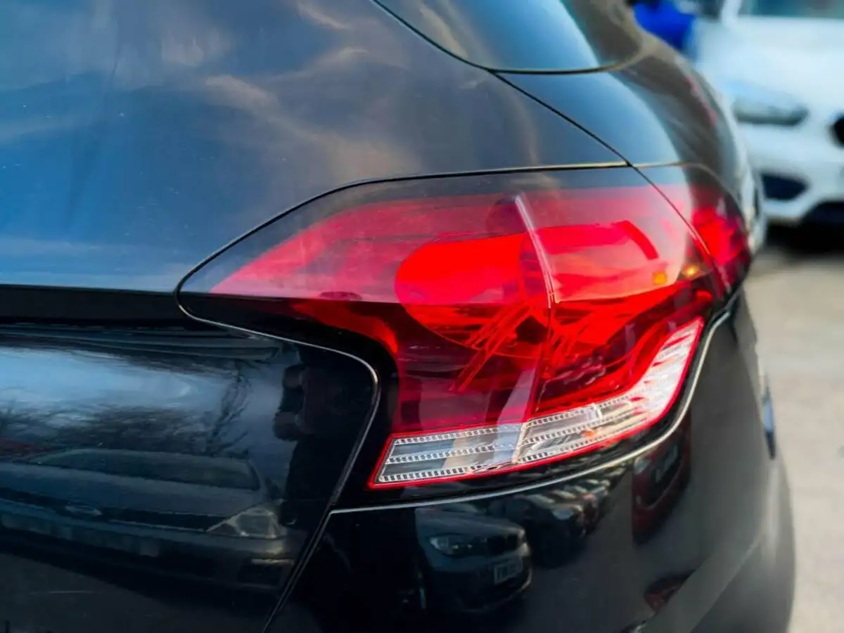 2012-citroen-ds4-16td-dstyle-16hdi-110ps-big-9
