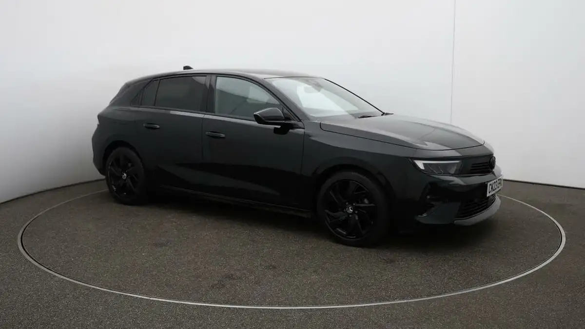 2023-vauxhall-astra-12-turbo-gs-hatchback-big-36
