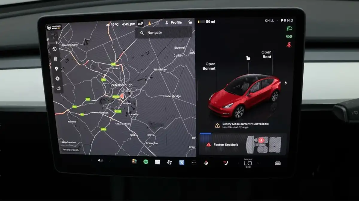 2022-tesla-model-y-e-long-range-big-11