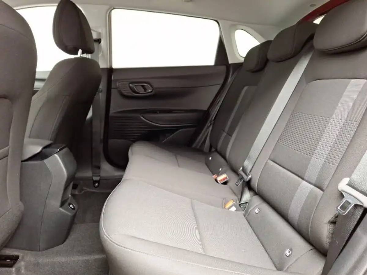 2025-hyundai-i20-10-t-gdi-premium-big-5