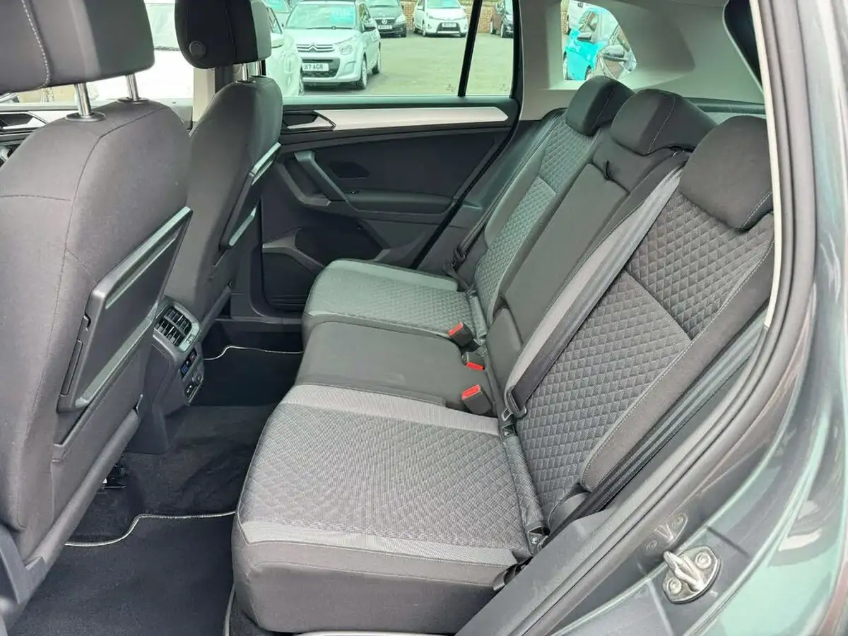 2018-volkswagen-tiguan-14-tsi-se-navigation-150ps-4motion-act-ss-big-21