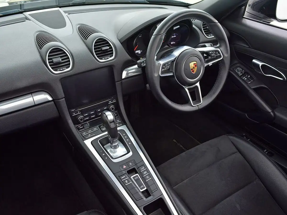 2019-porsche-boxster-718-20-boxster-pdk-big-17