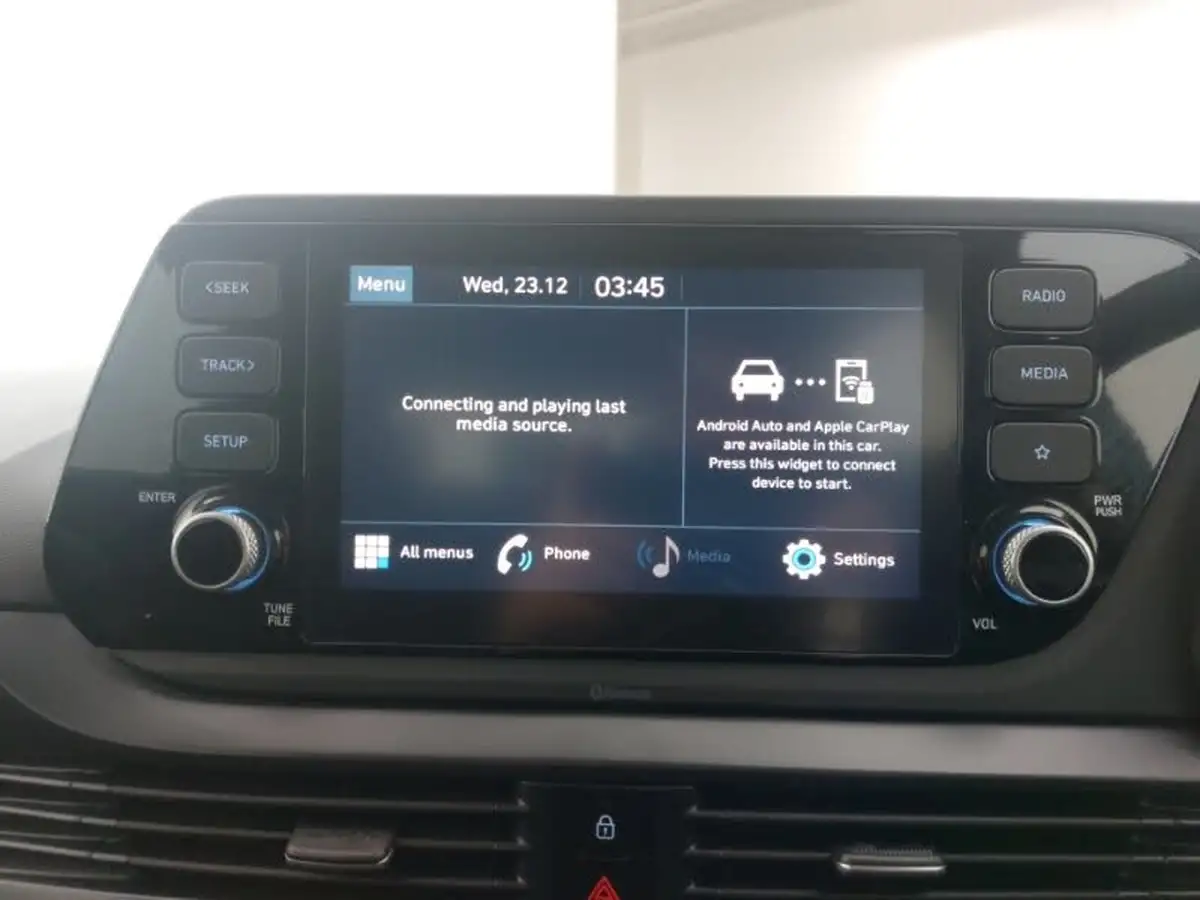2021-hyundai-i20-10-t-gdi-se-connect-dct-big-11
