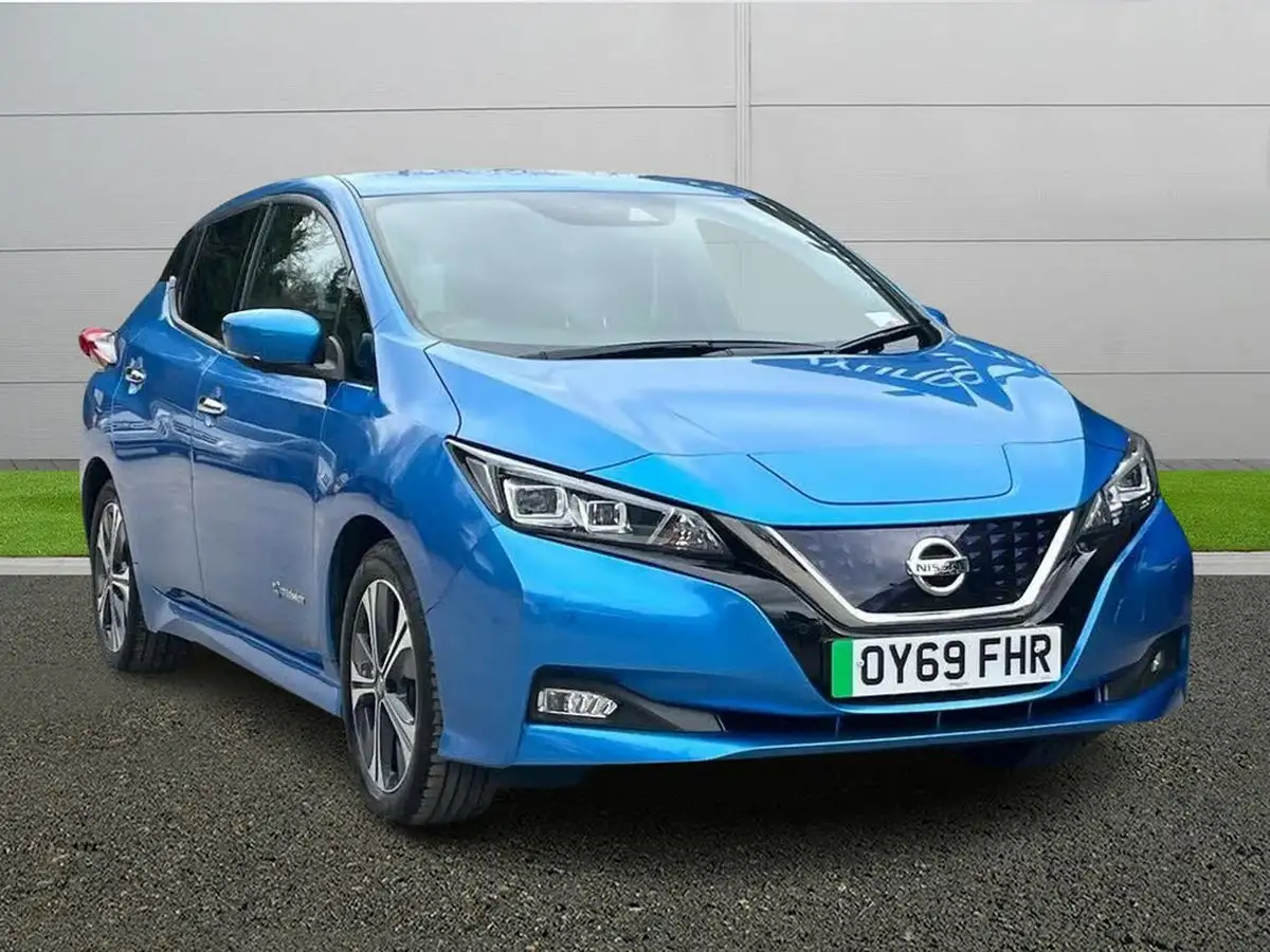 2019-nissan-leaf-e-tekna-big-0