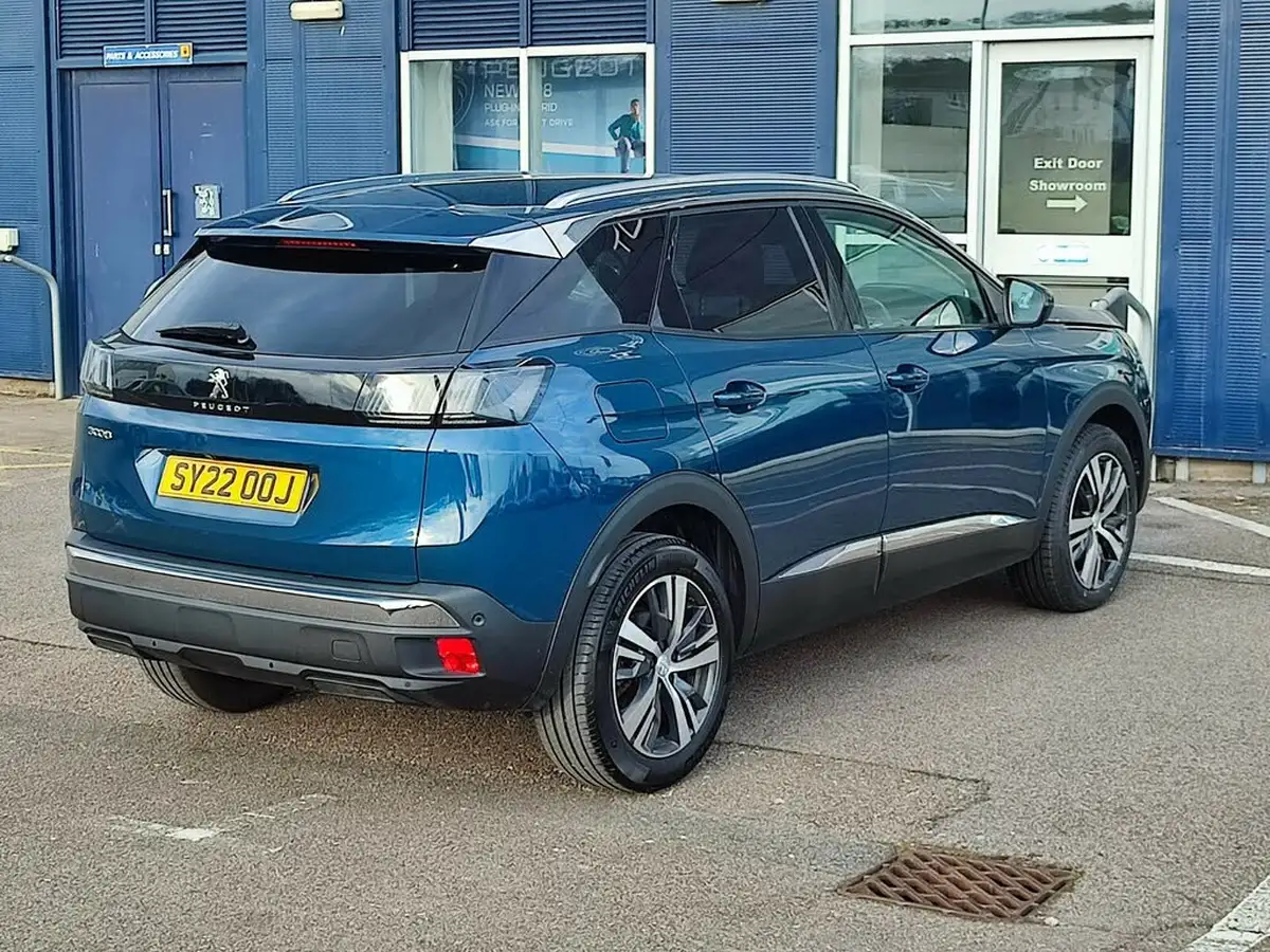 2022-peugeot-3008-suv-12-puretech-allure-premium-big-7