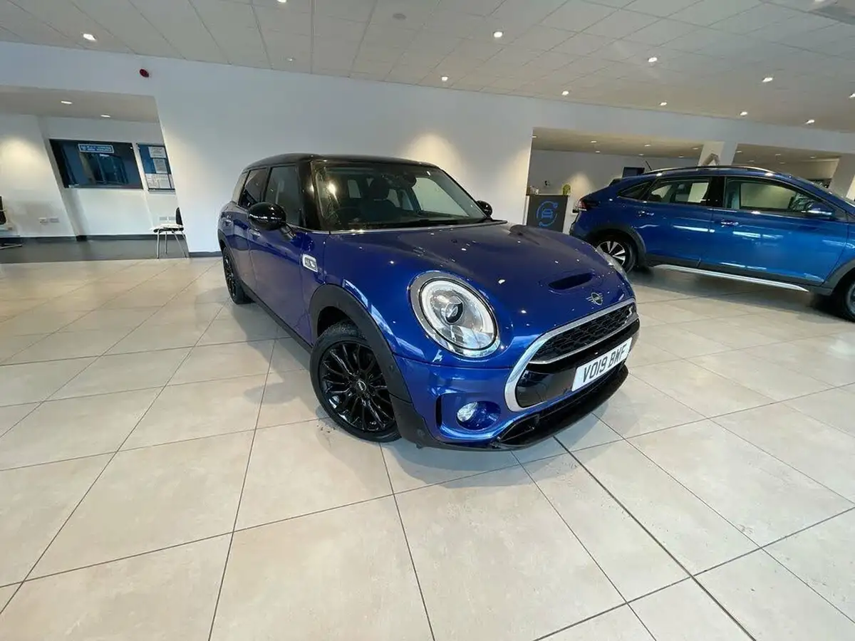 2019-mini-clubman-20-cooper-s-classic-auto-big-0