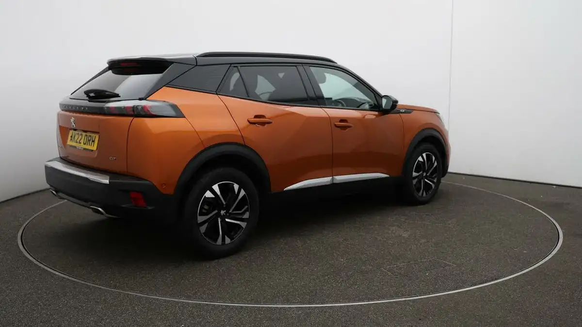 2022-peugeot-2008-suv-12-puretech-gt-big-48