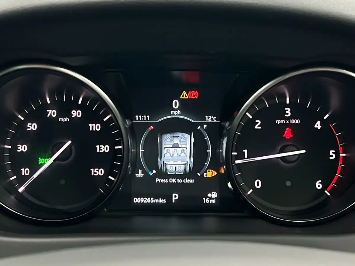 2019-land-rover-discovery-sport-20td4-landmark-big-50